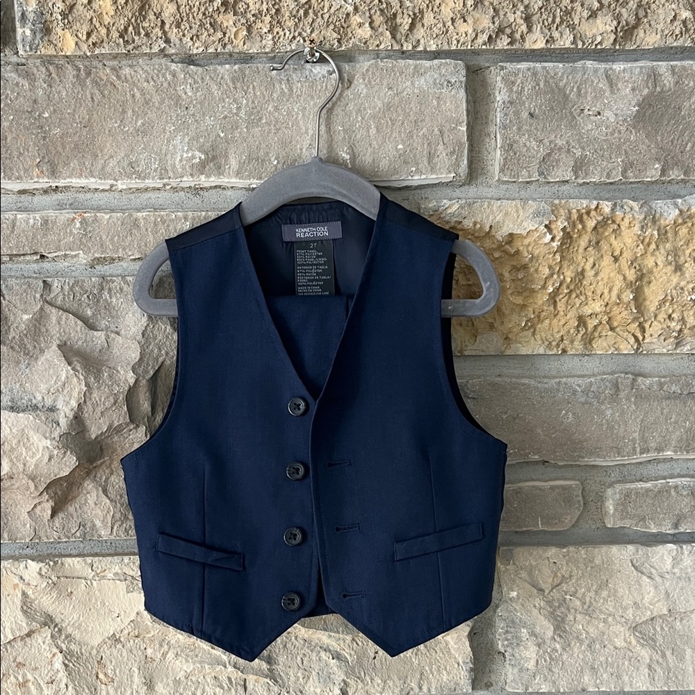 Kenneth Cole Reaction Navy Blue Suit Vest and Pants Size 2T
